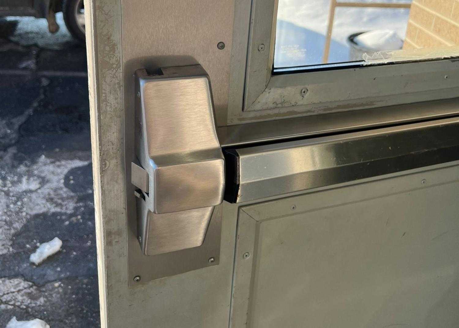 commercial locksmith Domestic Locksmith Locksmith Locksmith Services commercial door lock repair Panic Bar Repair Liberty Ave, Pittsburgh, PA