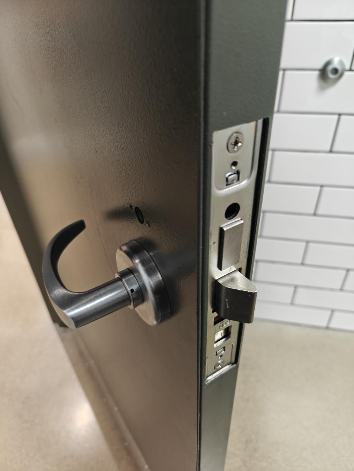 Commercial Locksmith Service E Main St, Carnegie, PA