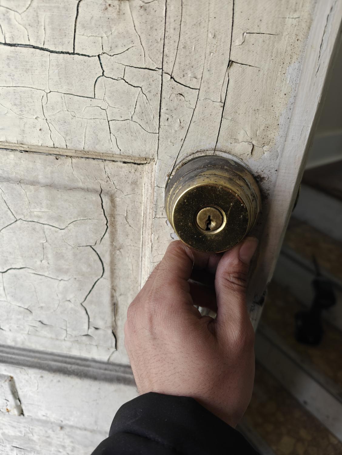 Domestic Locksmith Emergency Locksmith Locksmith Locksmith Services Residential Lock Local Locksmith Service Caton St, Pittsburgh, Pa